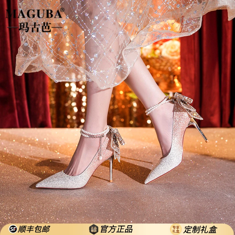 MAGUBA/玛古芭水晶高跟鞋女士尖头细跟浅口一字式珍珠链条蝴蝶结