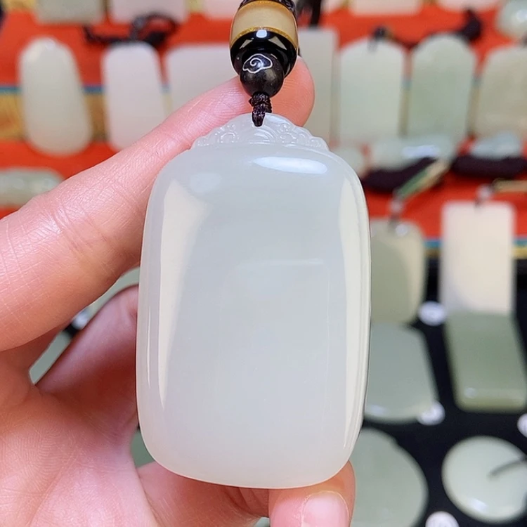 【闪购商品】颈饰未镶嵌和田玉