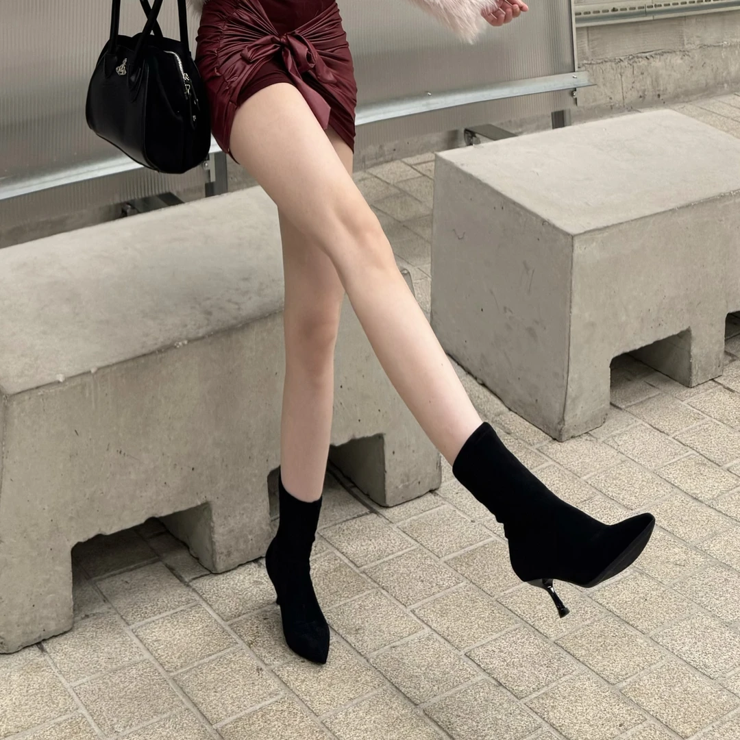 2025冬季新款短靴女高跟细跟尖头黑色弹力瘦瘦靴时尚百搭酒杯跟