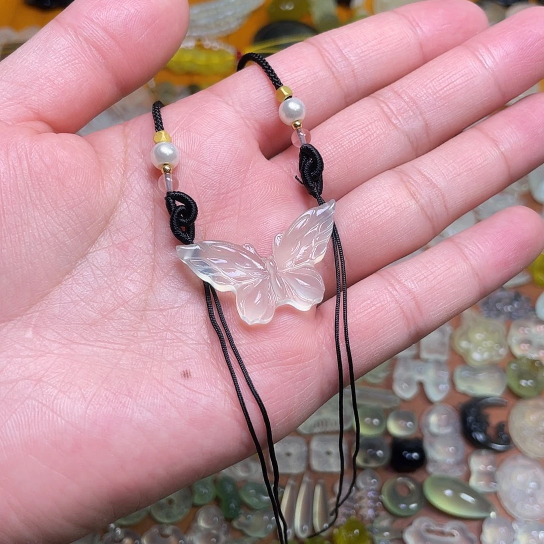 蛇纹石玉未镶嵌吊坠呵*哒