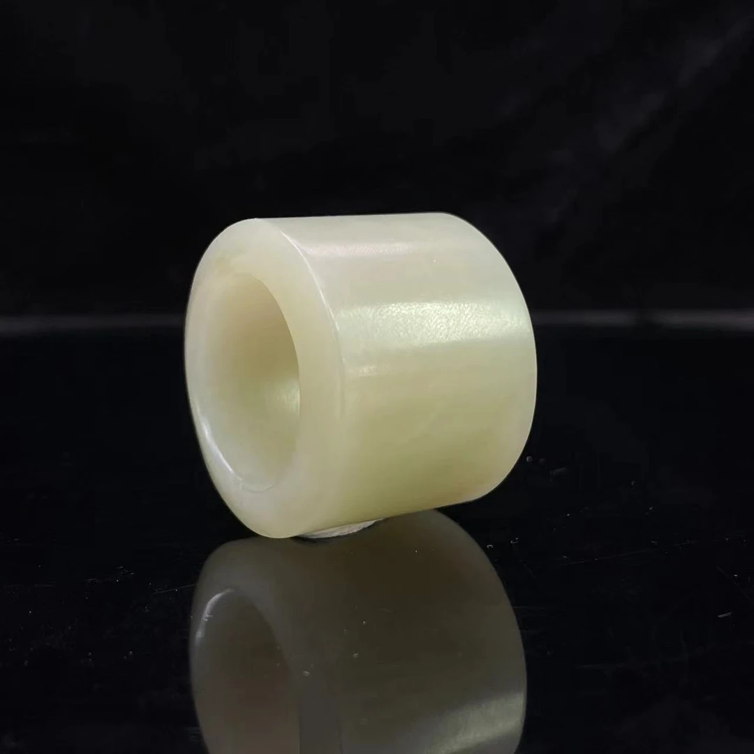 A833 和田玉扳指 MH332316