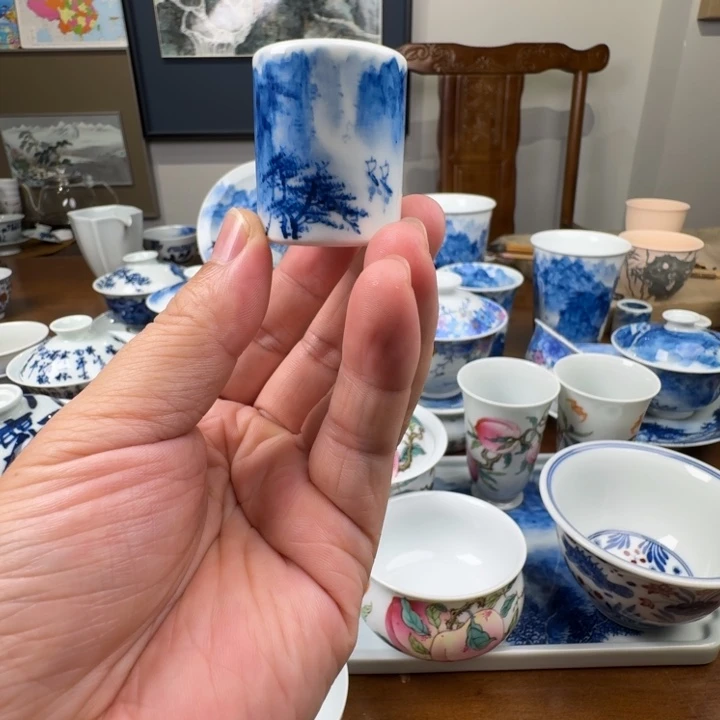 杯子山水画作品集于一体而