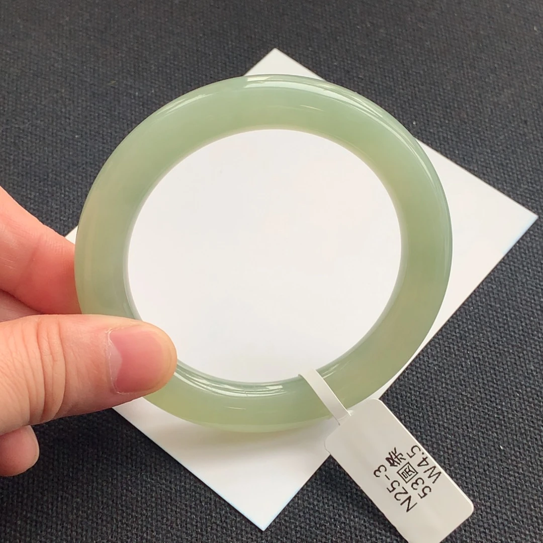 翡翠未镶嵌手镯33号