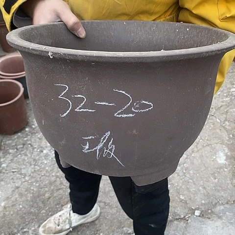 紫砂中国宜兴紫砂花盆，