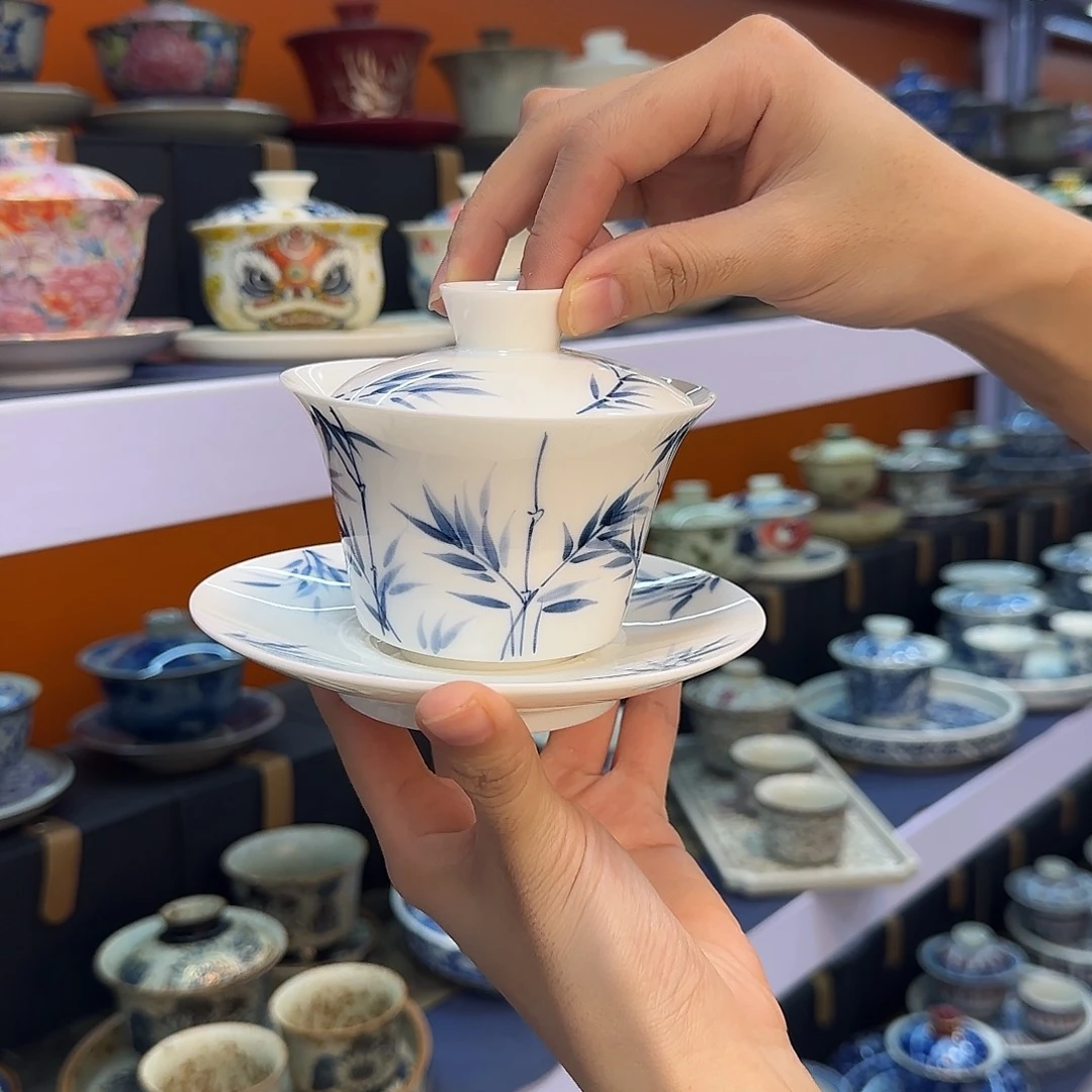 在你心里就是个小孩子啊你说我是谁啊
