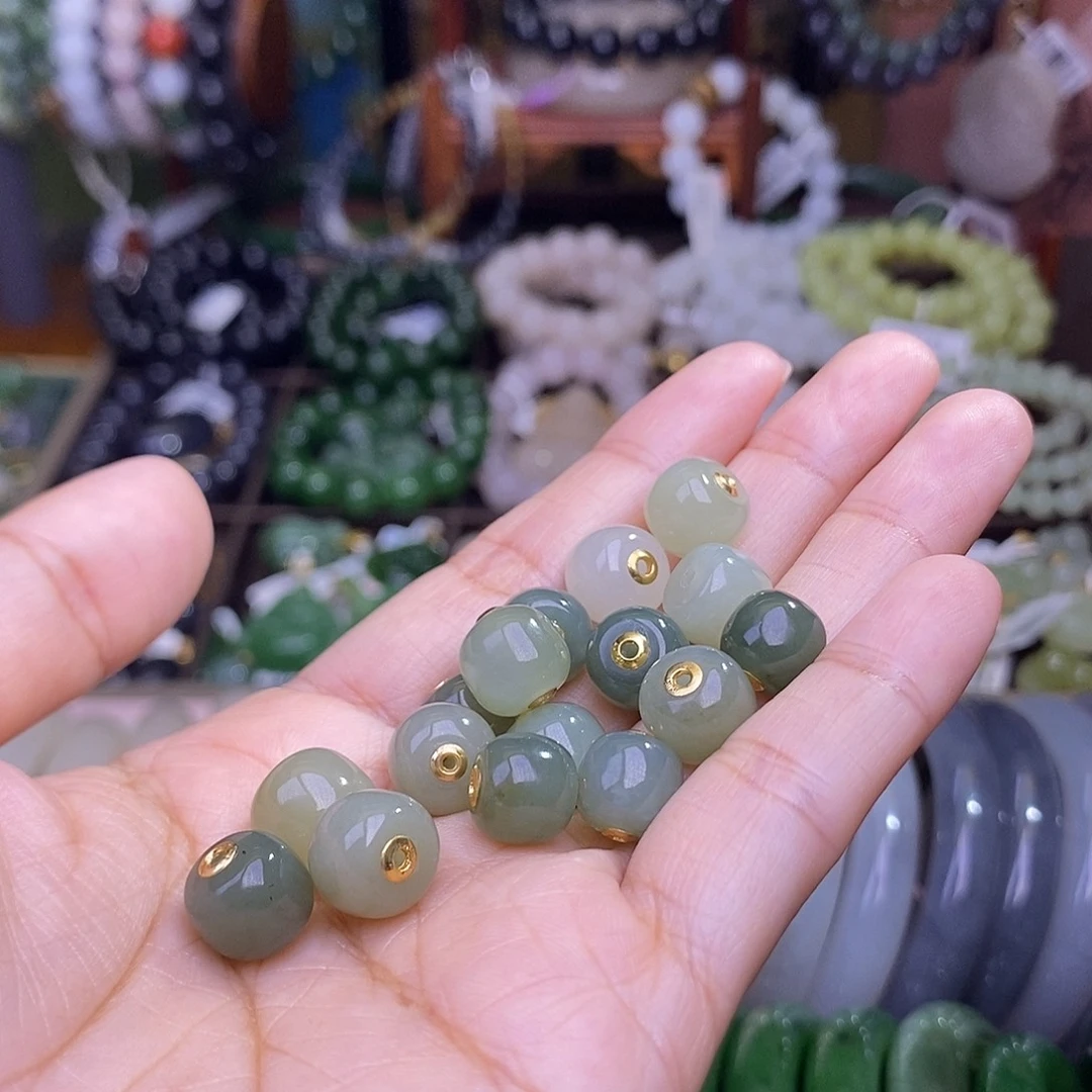 颈饰未镶嵌和田玉多样性发一 18.K金且末蓝路路通