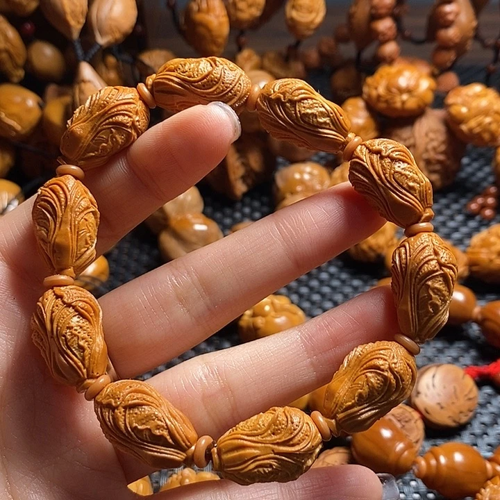 吊坠橄榄核白菜手串