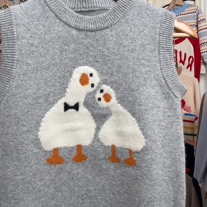 灰色小鸭子120马甲