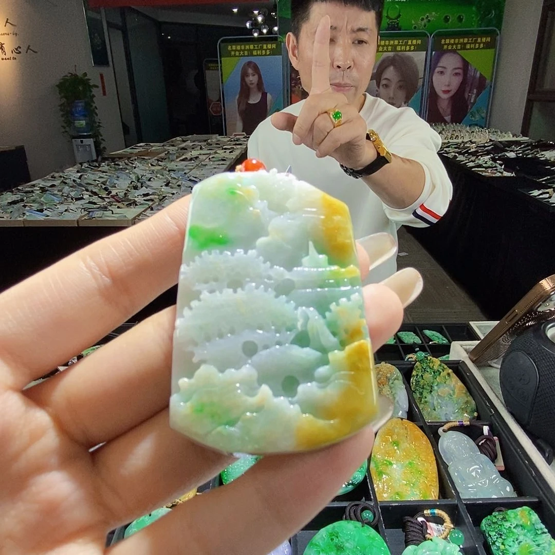 颈饰未镶嵌翡翠翡翠