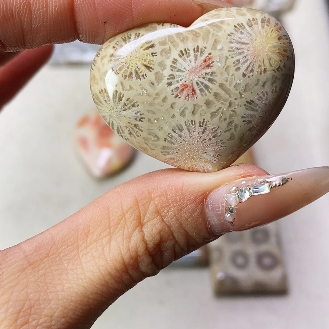 查罗石合金颈饰G***萱