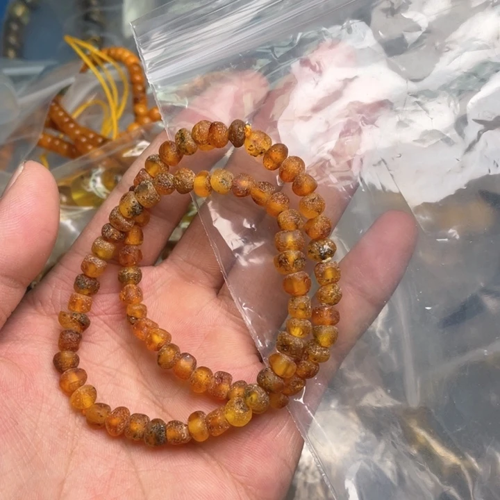 琥珀未镶嵌珠宝奇石