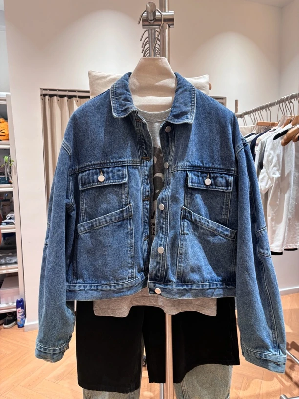 立体机车袖牛仔外套夹克