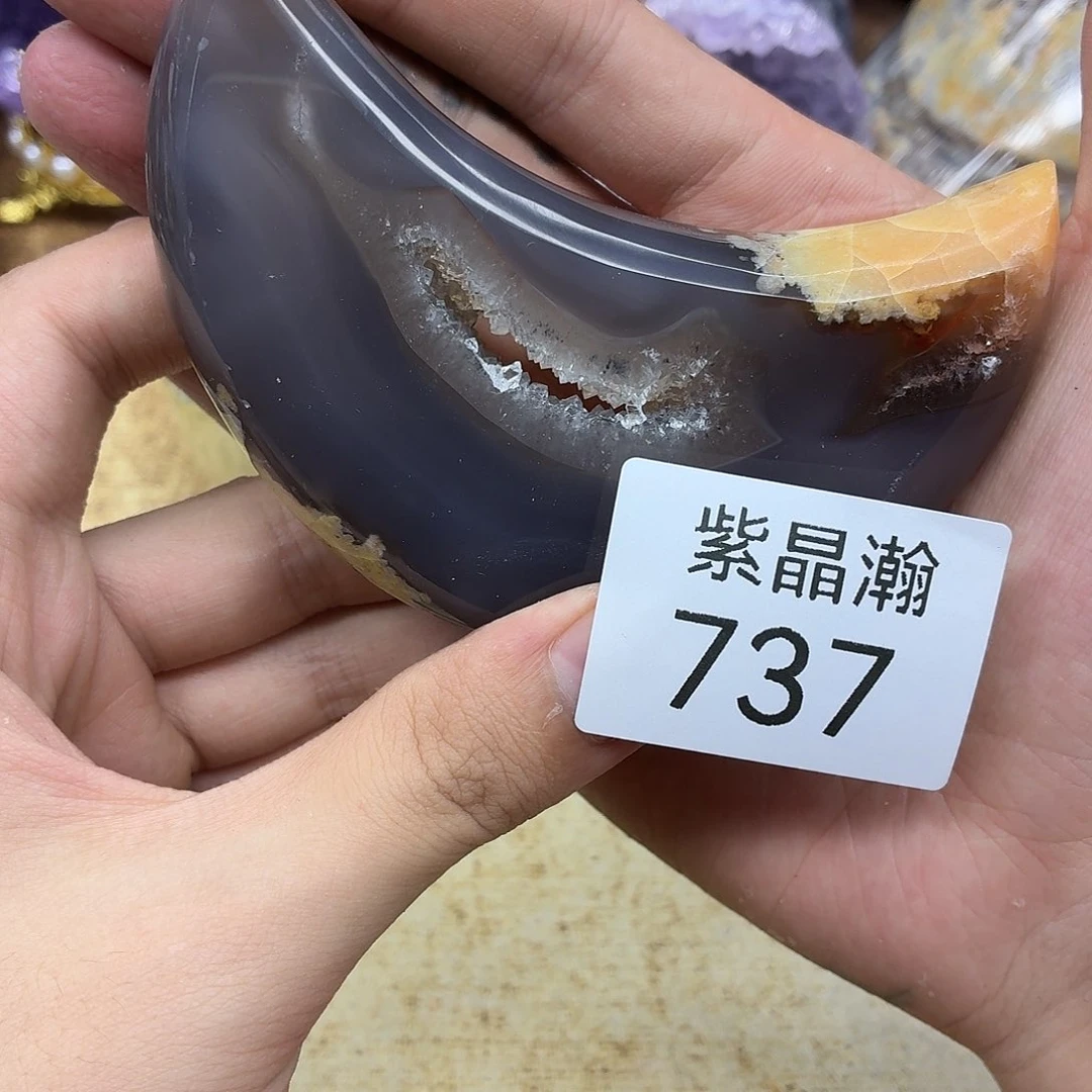 未镶嵌水晶大型摆件（非配饰）