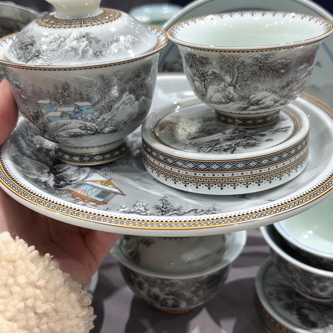 瓷片景德镇瓷器精品陈列