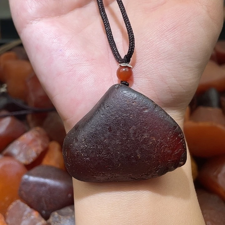 裸石琥珀未镶嵌海漂全皮吊坠