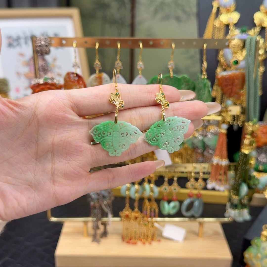 翡翠未镶嵌颈饰福利耳坠