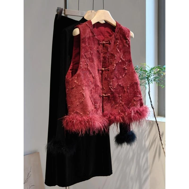 红色国风马甲女年轻款减龄洋气新中式对襟盘扣夹棉背心坎肩毛毛