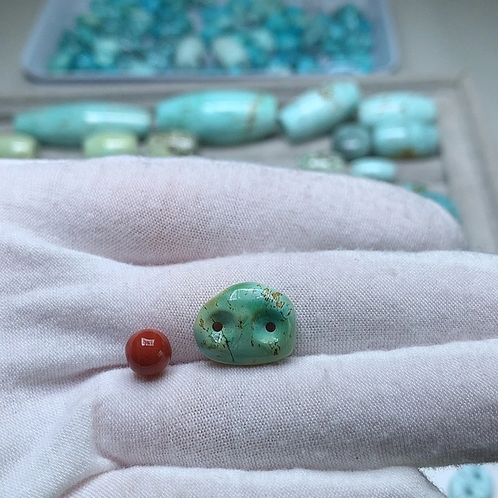 南红玛瑙未镶嵌珠宝奇石