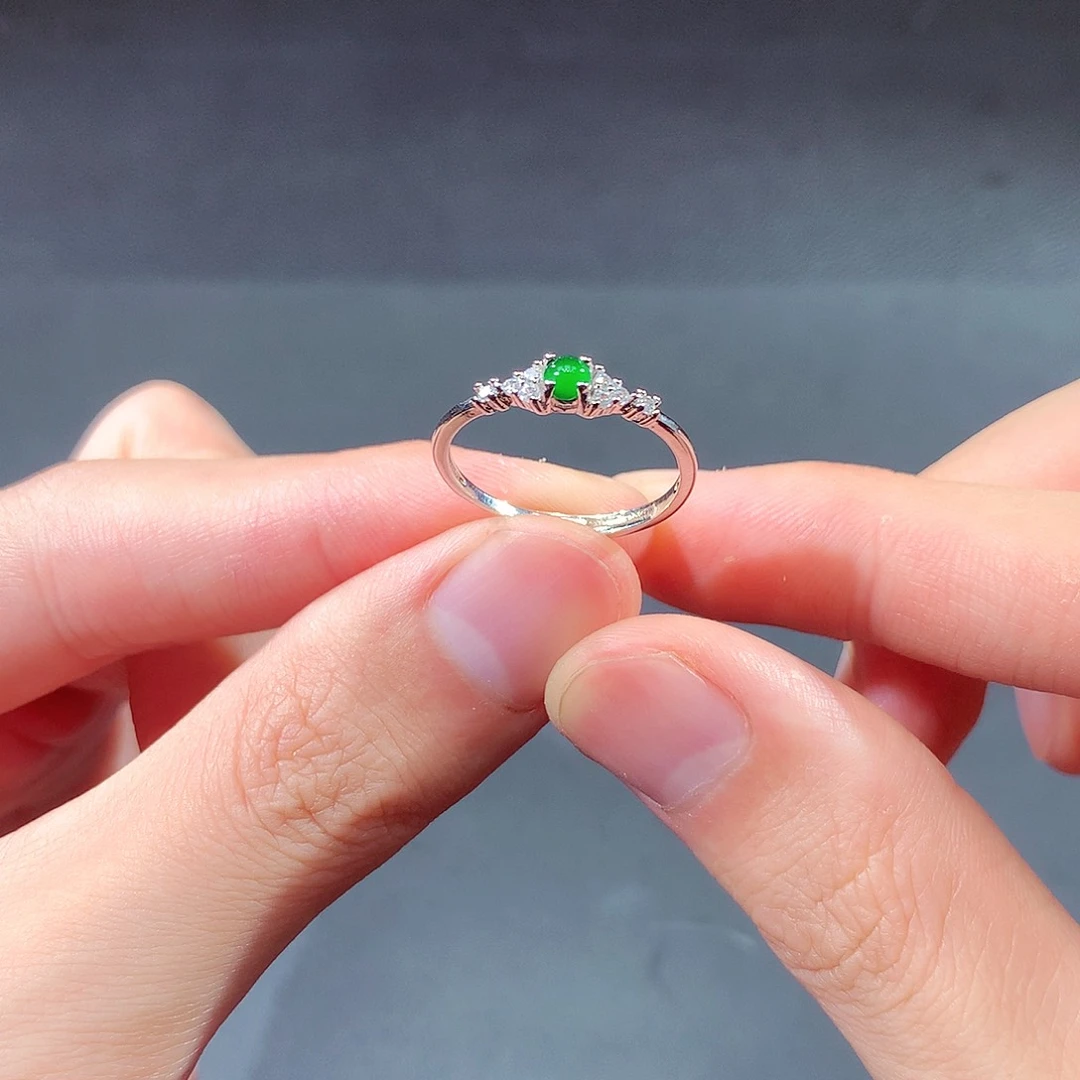 翡翠戒指未镶嵌翡翠