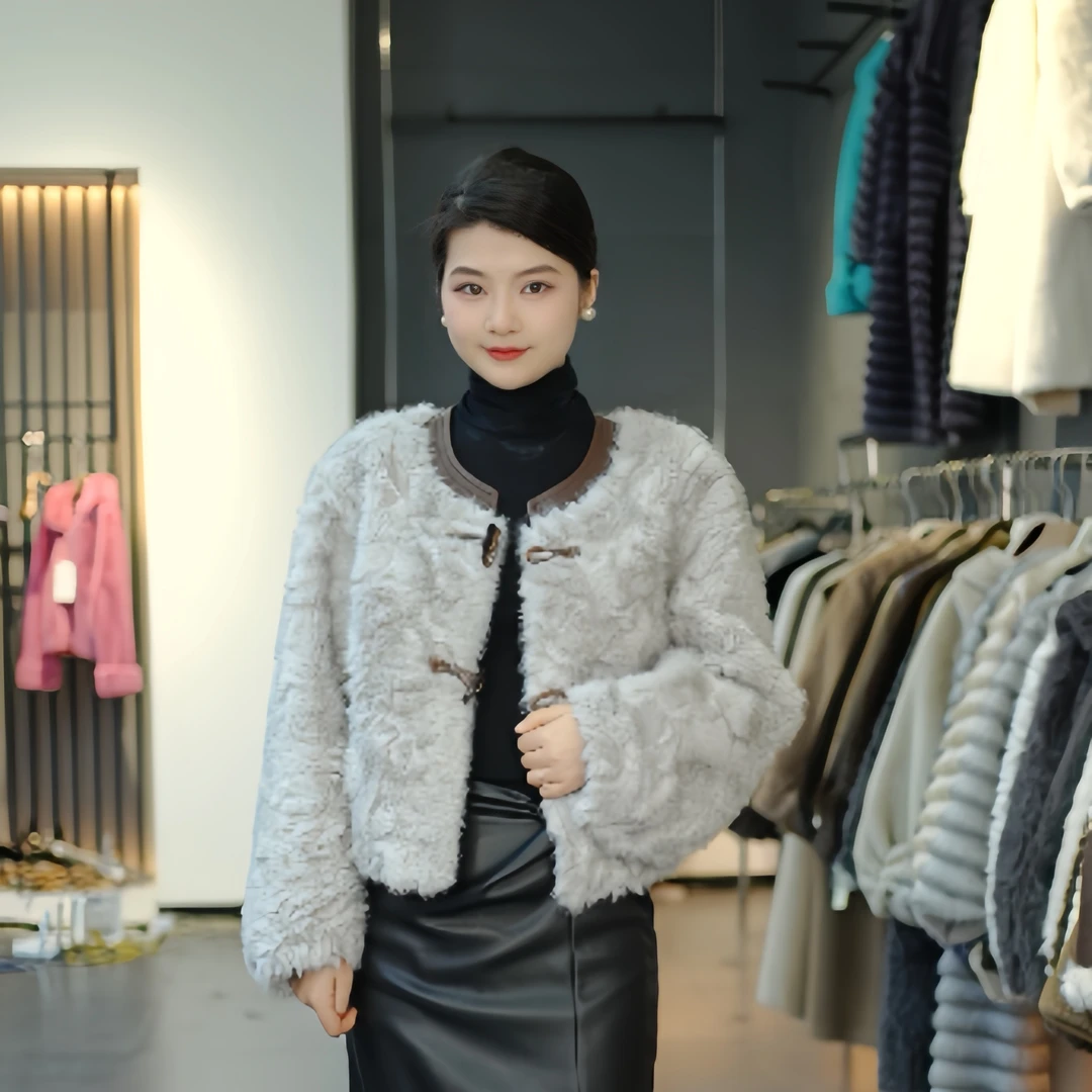 2024冬款8028毛毛外套设计师款轻奢外套女段外套保暖上衣-
