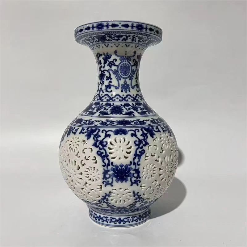 景德镇陶瓷器镂空雕刻青花花瓶摆件客厅插花居家装饰品