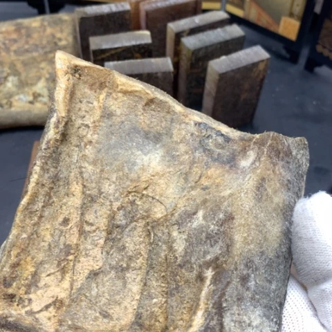 大叶紫檀（黑酸枝木类）