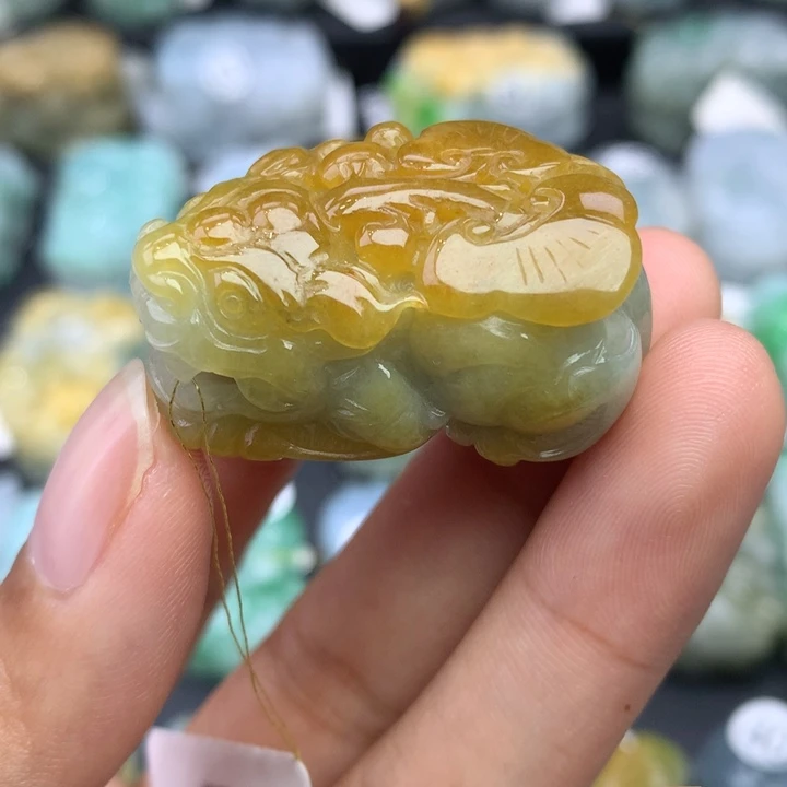 翡翠颈饰未镶嵌天然缅甸翡翠