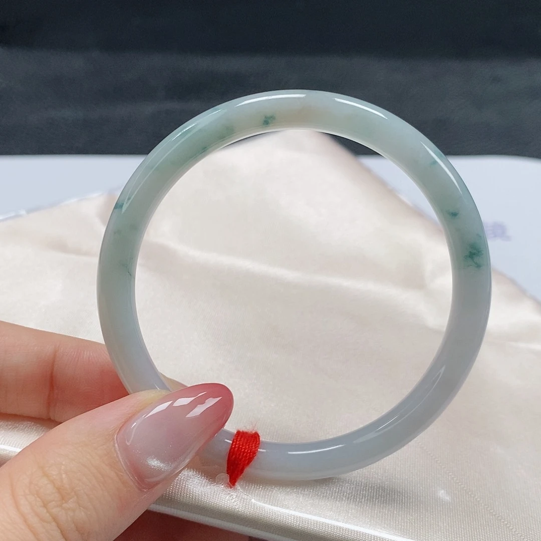 【闪购商品】翡翠手镯（圆镯）未镶嵌427号