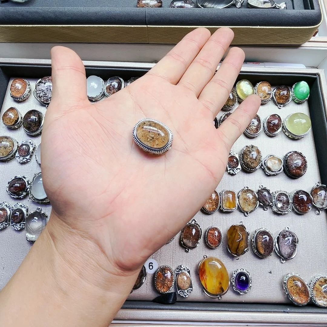 水晶戒指银S800镀金镶嵌易**玉