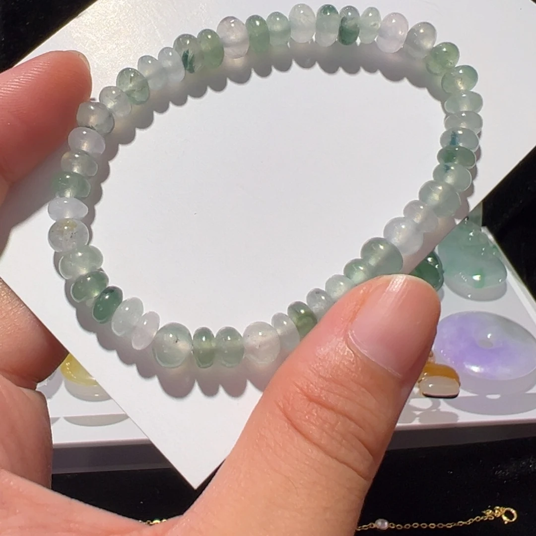 颈饰未镶嵌翡翠手串