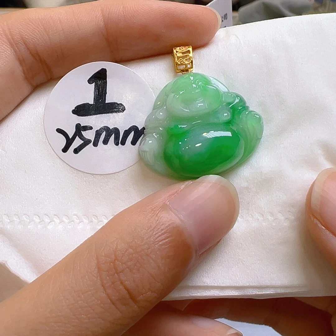 翡翠18K金镶嵌颈饰翡翠