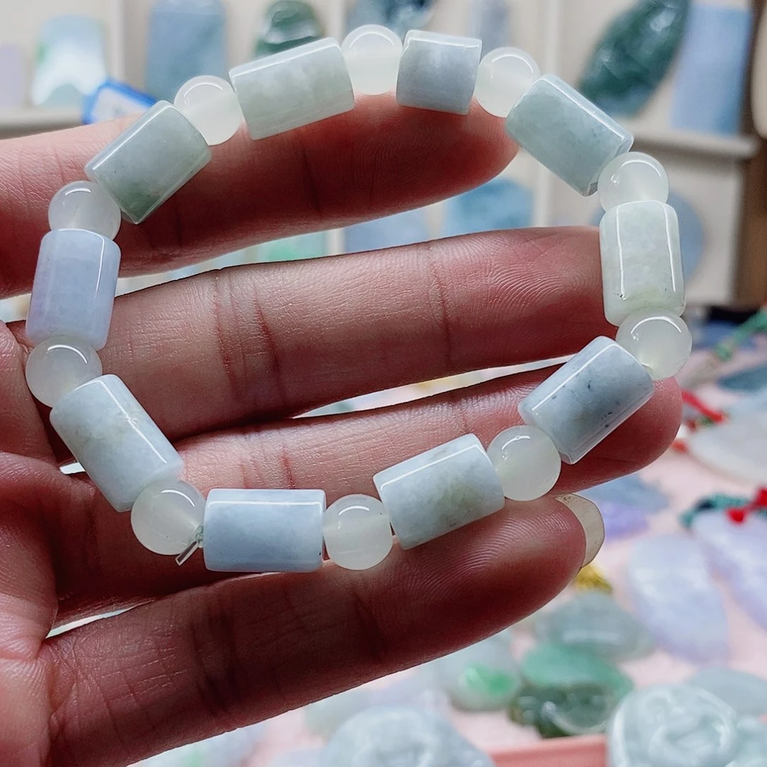 颈饰未镶嵌翡翠天然