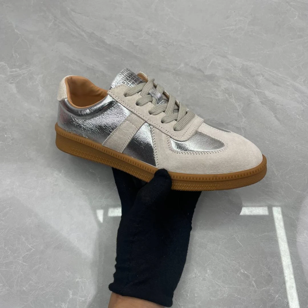 休闲鞋 女  2528-1 （孤品）e区37码