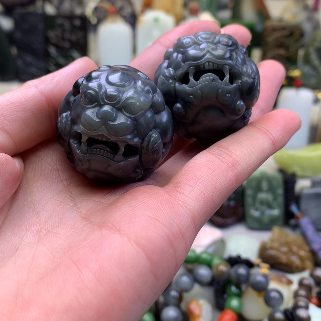 和田玉把件未镶嵌吃***黄