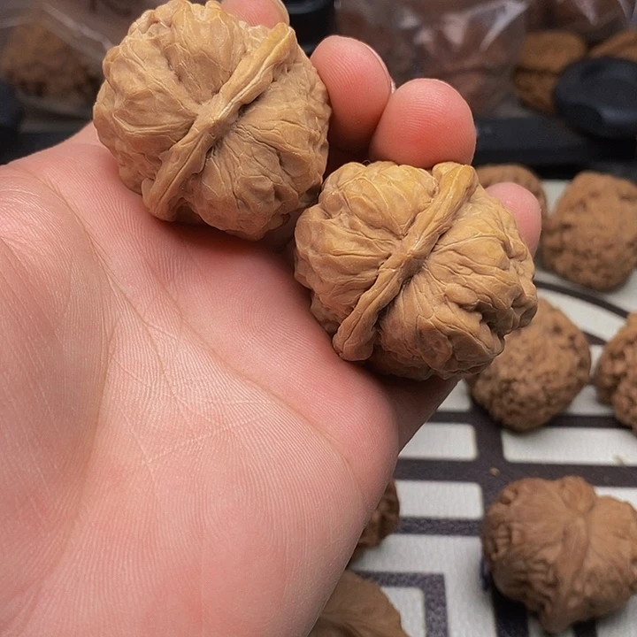 桃核把件?****蛤蟆头狮子头