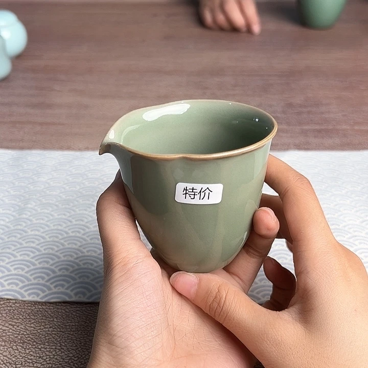 龙泉云间青瓷小米茶器