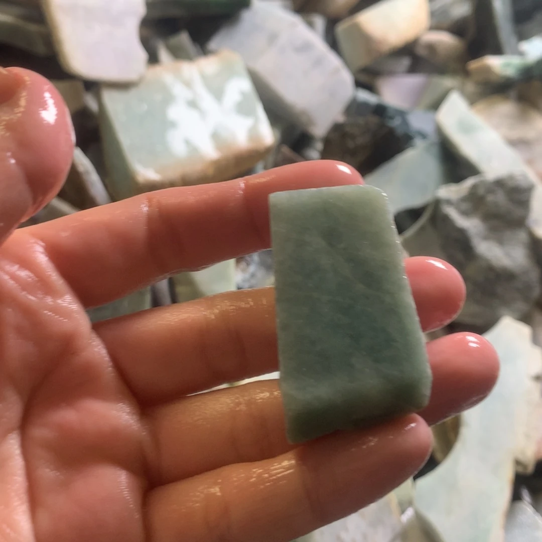 翡翠颈饰未镶嵌缅甸翡翠