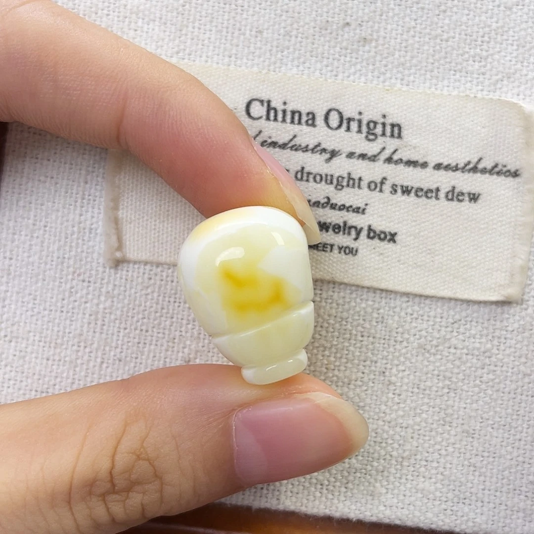 手***工未镶嵌琥珀珠宝奇石三通