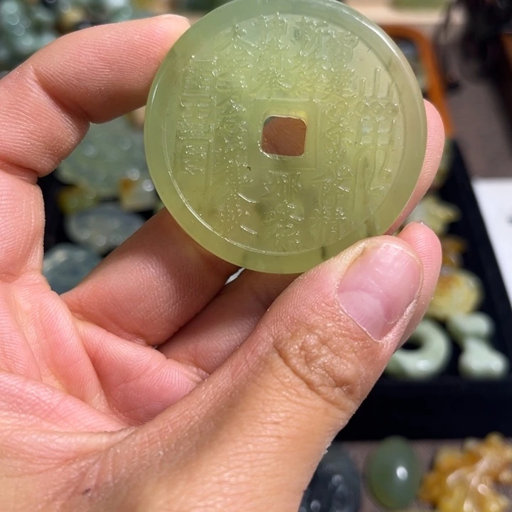 蛇纹石玉合金颈饰