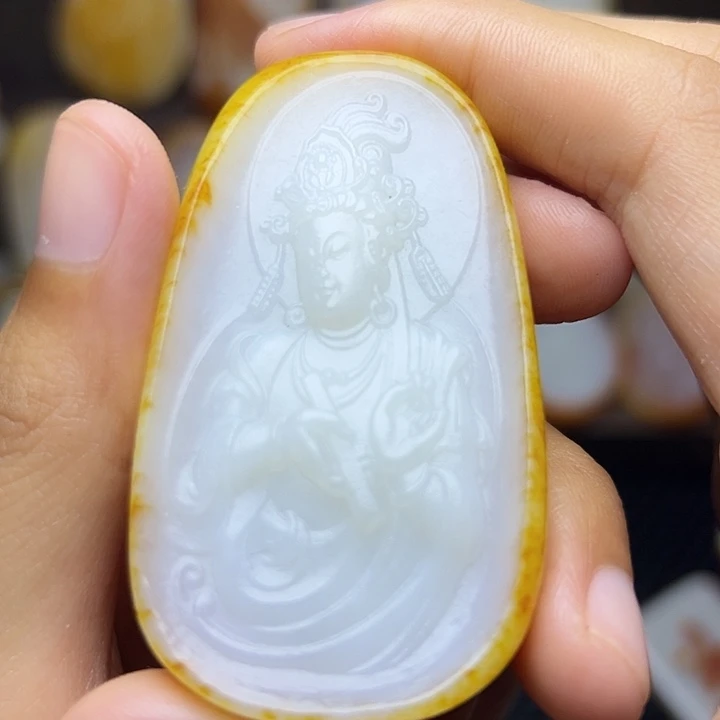 和田玉未镶嵌颈饰