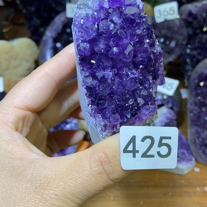 紫晶未镶嵌大型摆件（非配饰）