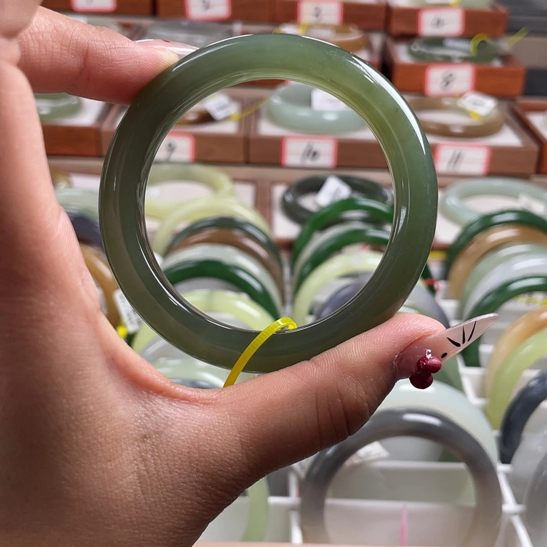 【闪购商品】和田玉手镯未镶嵌