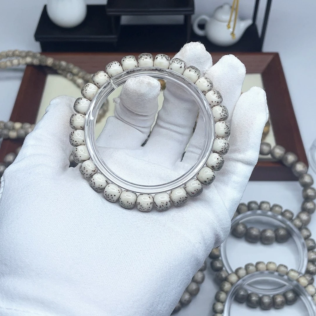 手串星月菩提8.5×7.5河豚石玉料A13