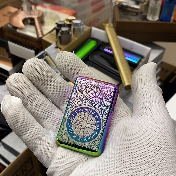 氓***果明铬煤油打火机煤油打火机