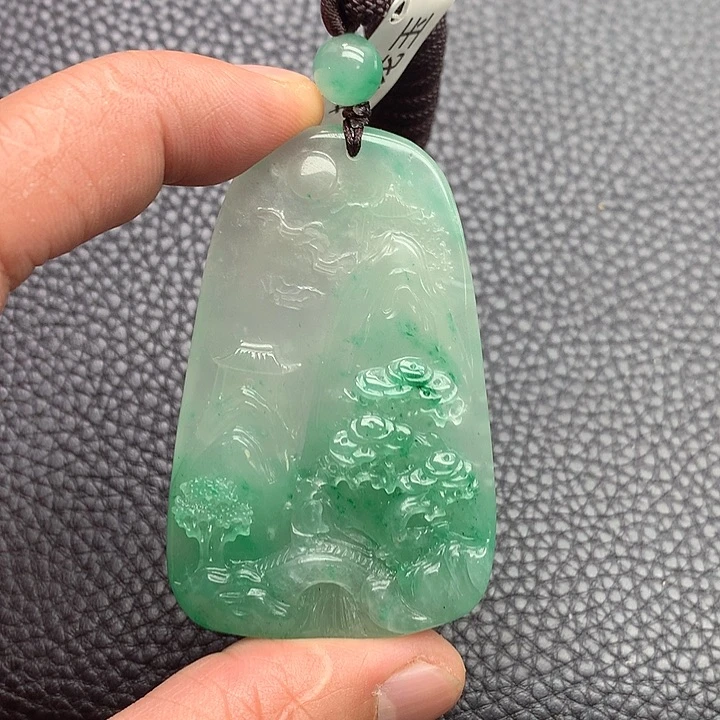 石英质玉颈饰未镶嵌相**际