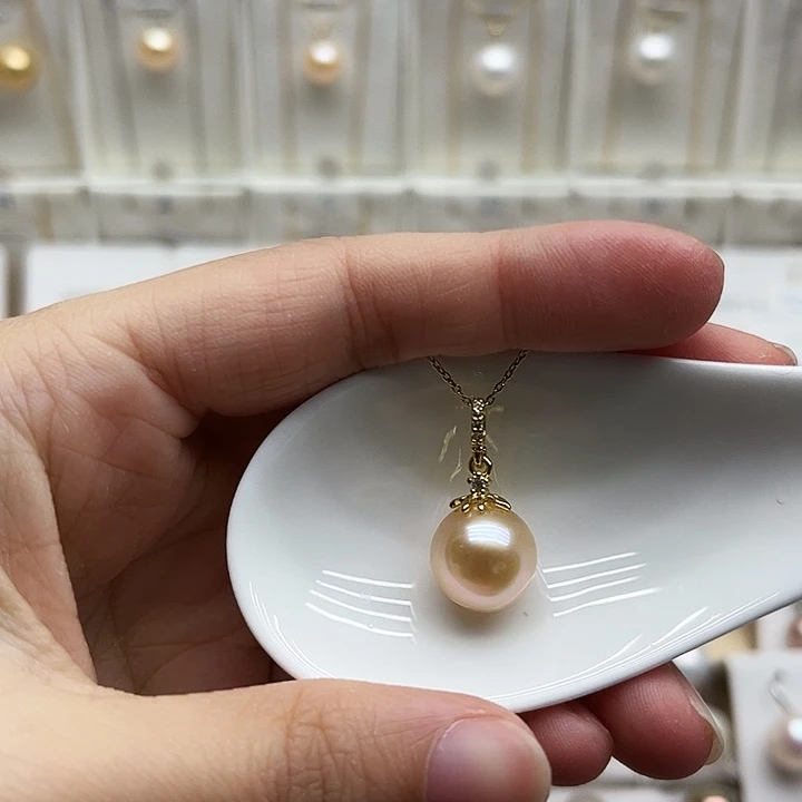 淡水珍珠吊坠(赠链)合金11.6