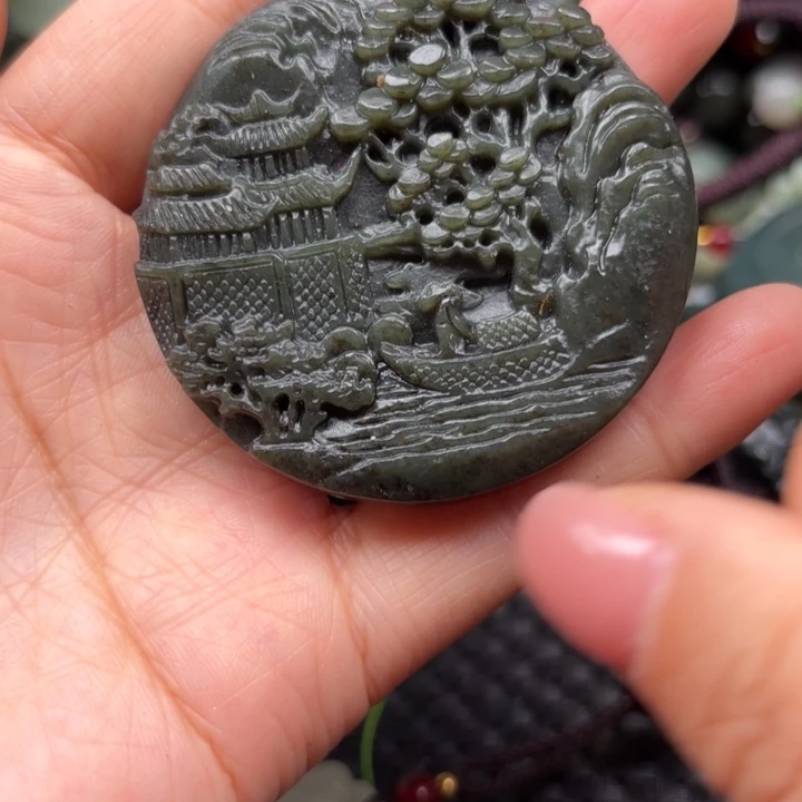 和田玉颈饰未镶嵌