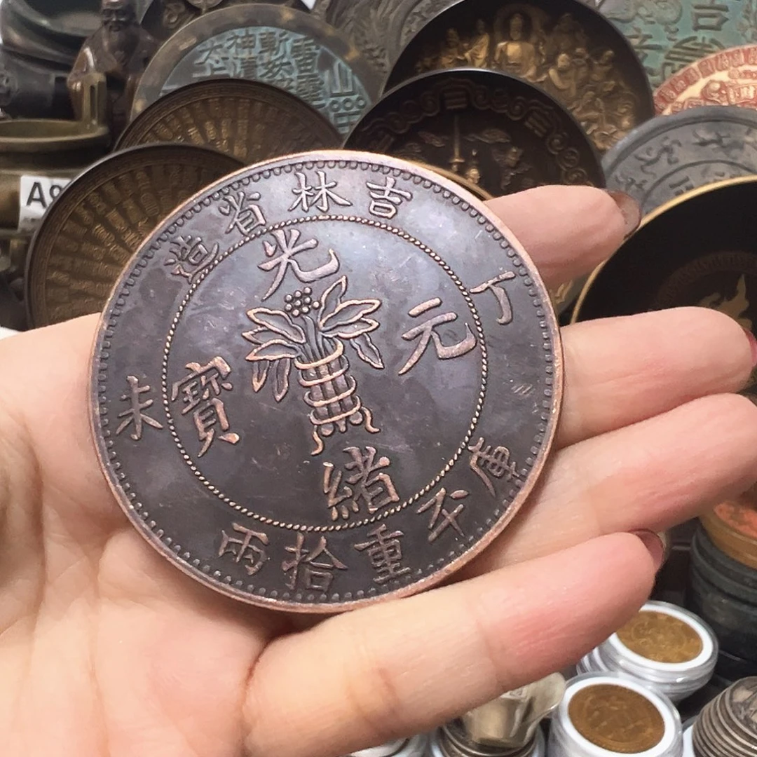 金属复古风格摆件