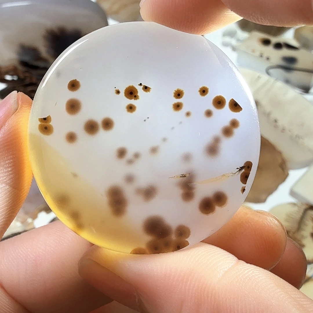 玛瑙/玉髓未镶嵌珠宝半成品