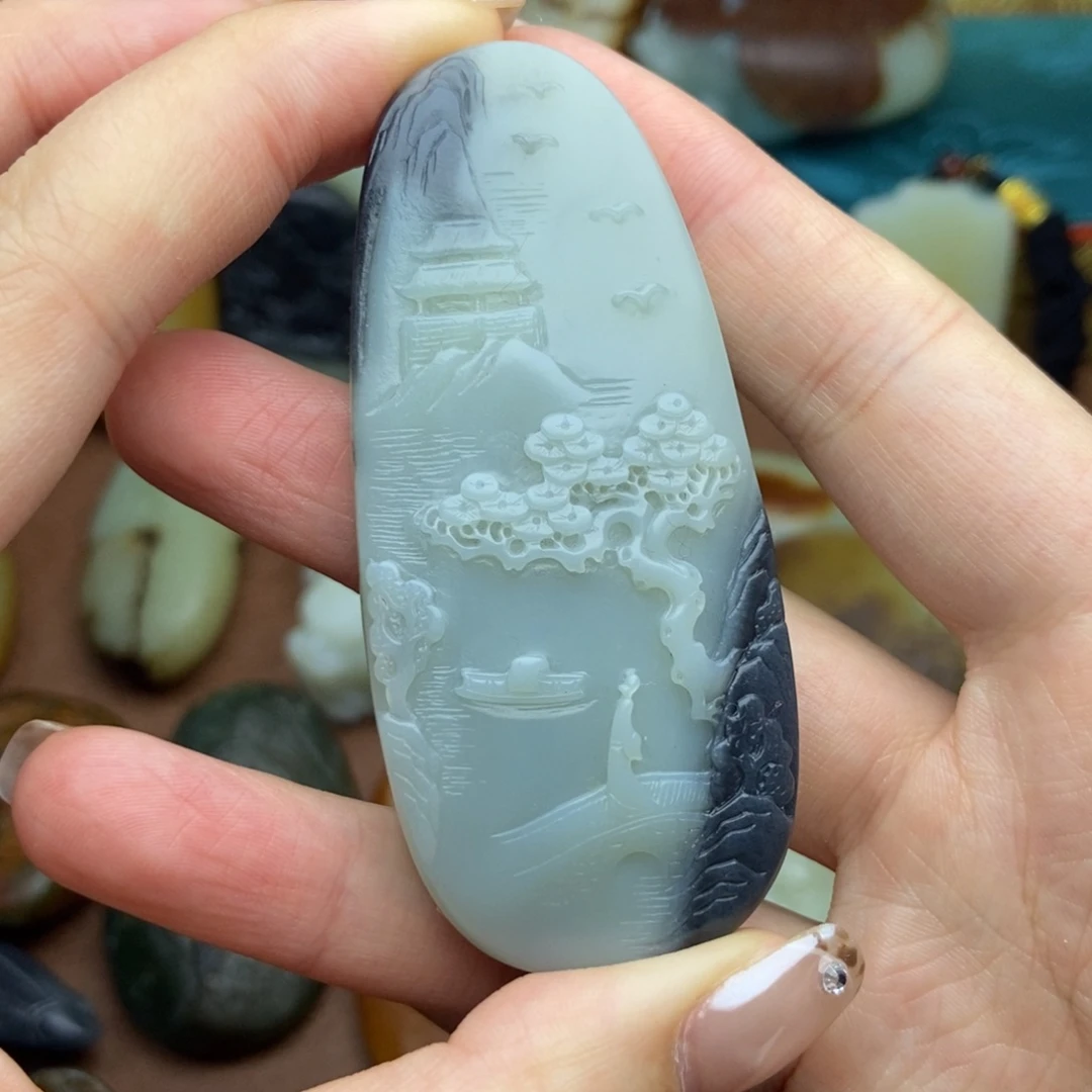 和田玉未镶嵌颈饰